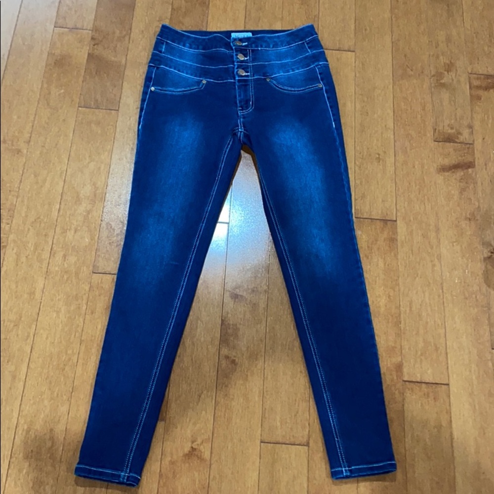 Mudd dark wash skinny jeans like new
